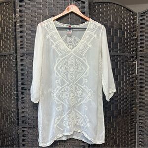 Johnny Was white embroidered tunic small medium flowy lightweight